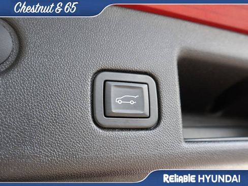 Used 2019 Chevrolet Equinox LT w/ Driver Convenience Package FWD image 17