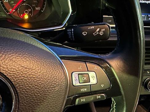 Used 2019 Volkswagen Jetta R-Line w/ R-Line Cold Weather Package image 32