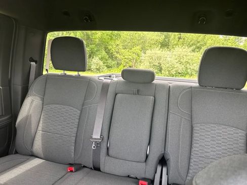 New 2026 RAM 2500 Big Horn AWD/4WD image 32