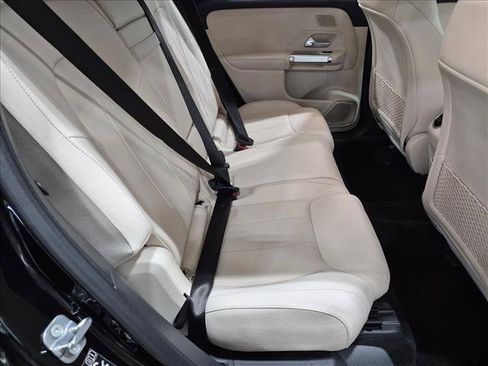 Used 2026 Mercedes-Benz GLB 250 image 20