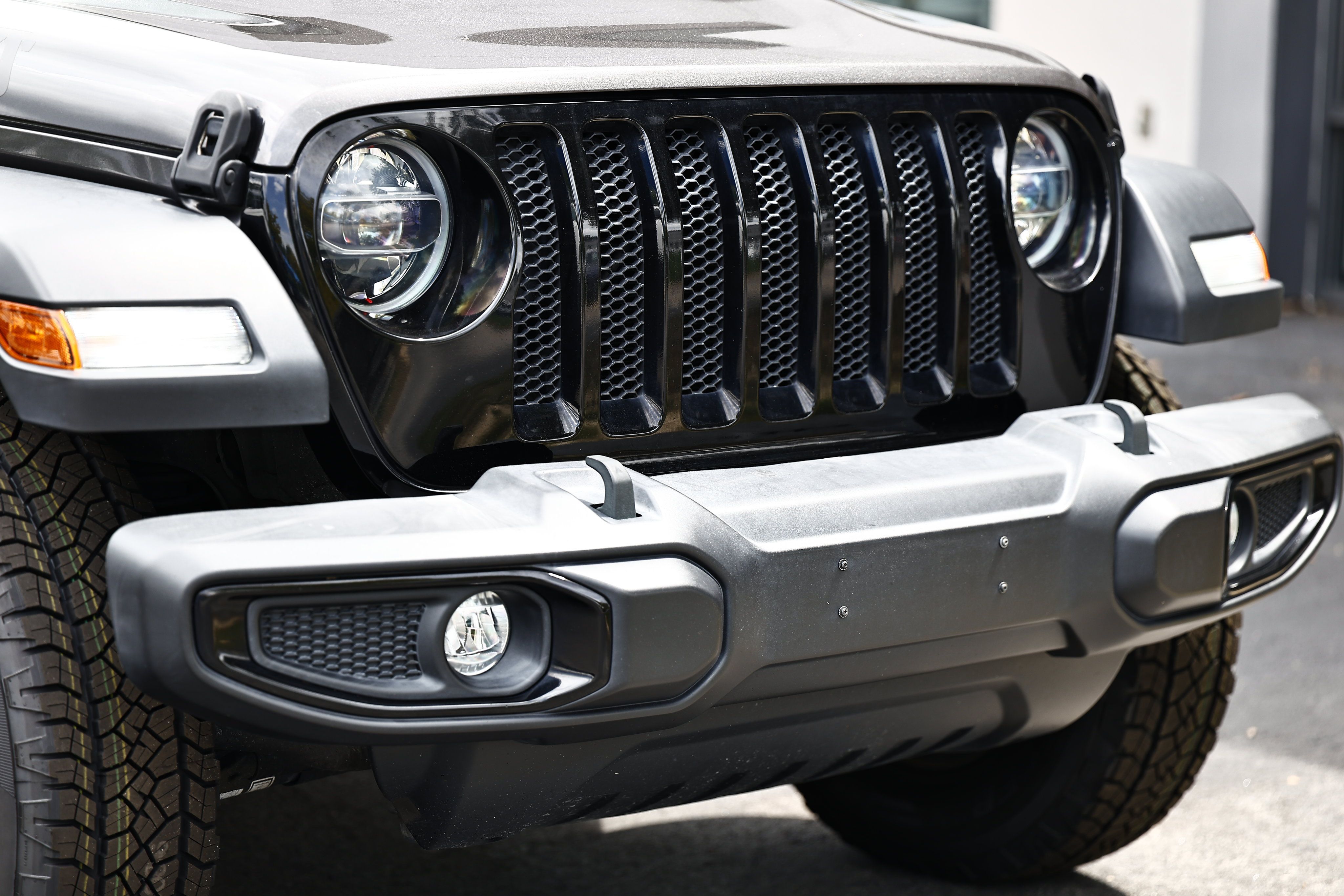 Used 2021 Jeep Wrangler Unlimited Sport AWD/4WD image 2