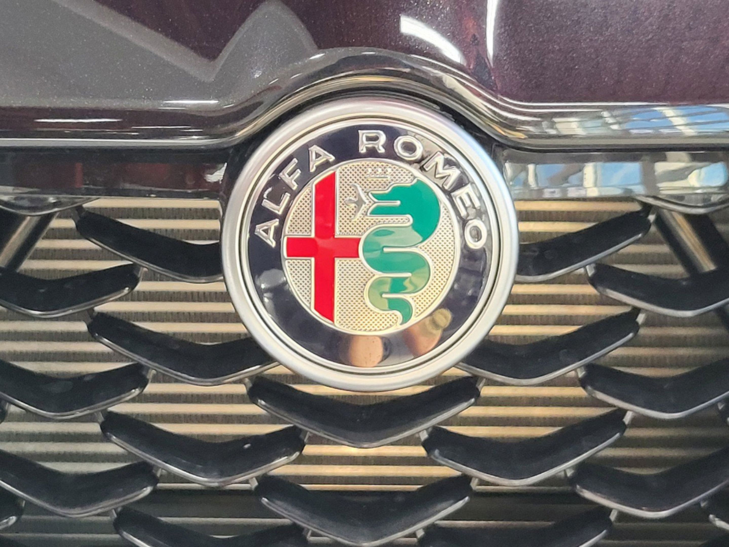 New 2025 Alfa Romeo Stelvio Sprint AWD/4WD image 10