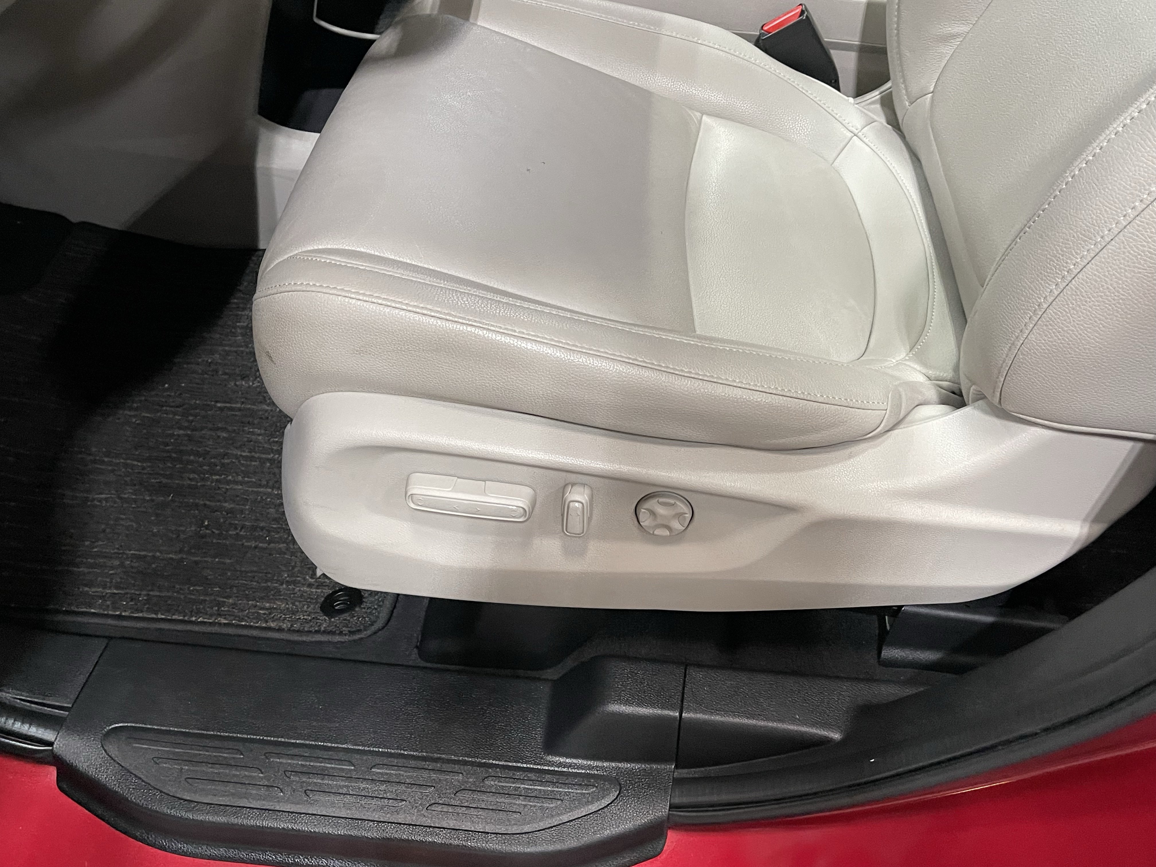 Used 2025 Honda Odyssey EX-L image 16