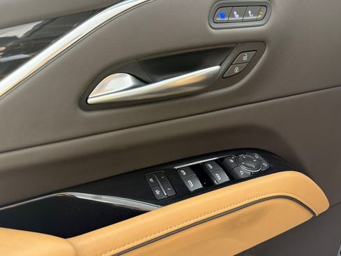 Used 2023 Cadillac Escalade Sport w/ Touring Package AWD/4WD image 10