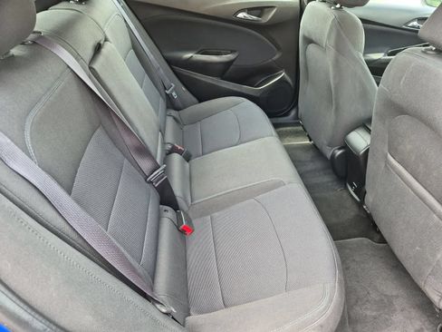 Used 2017 Chevrolet Cruze LT w/ Convenience Package FWD image 20