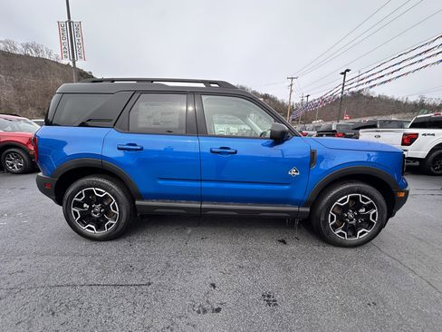 New 2025 Ford Bronco Sport Outer Banks w/ Outer Banks Tech Package+ AWD/4WD image 25