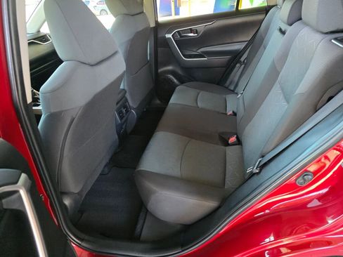 Used 2024 Toyota RAV4 XLE w/ Convenience Package image 18