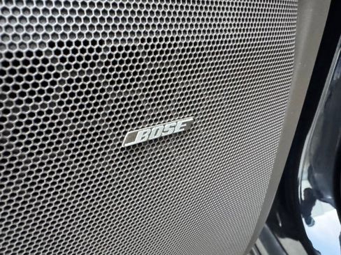 Used 2018 Porsche Cayenne S image 12