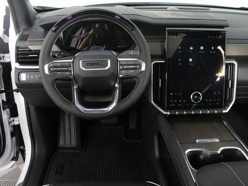 New 2026 GMC Acadia Denali w/ Super Cruise Package image 12