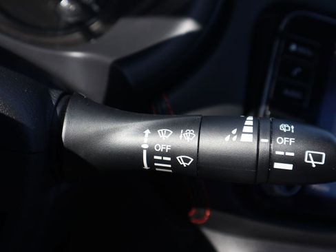 Used 2023 Nissan Kicks SR w/ SR Premium Package image 18