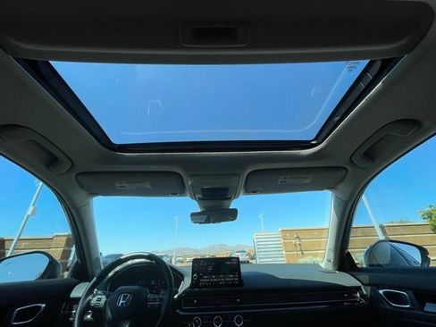 Used 2022 Honda Civic Touring image 18