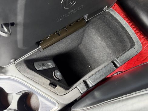 Used 2016 Dodge Challenger R/T Scat Pack w/ Leather Interior Group image 27