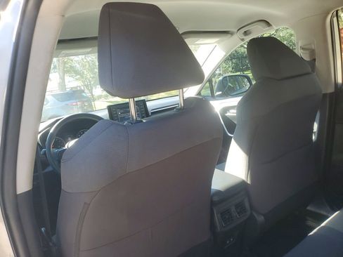 Used 2021 Toyota RAV4 XLE image 14