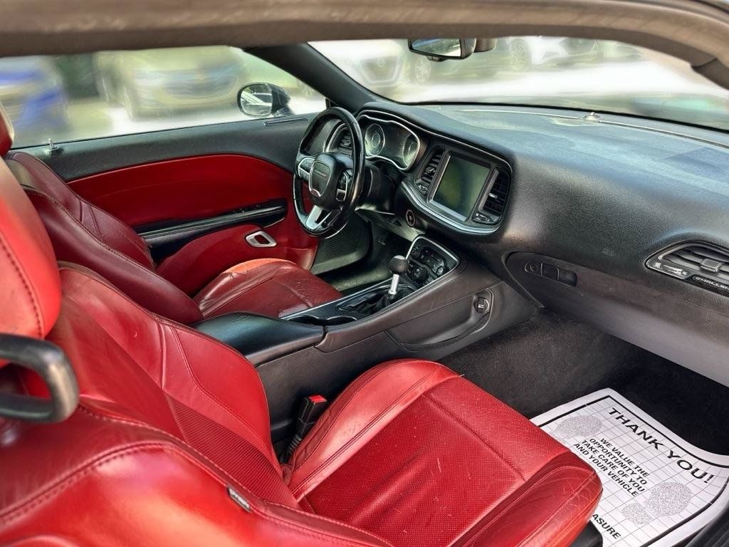 Used 2015 Dodge Challenger R/T Plus RWD image 24