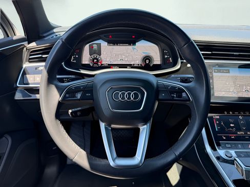 Used 2025 Audi Q7 3.0T Prestige AWD/4WD image 37
