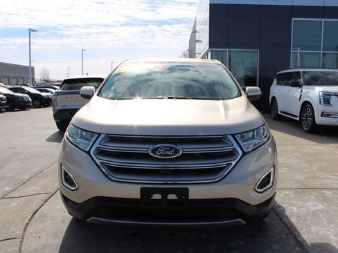 Used 2018 Ford Edge Titanium image 2