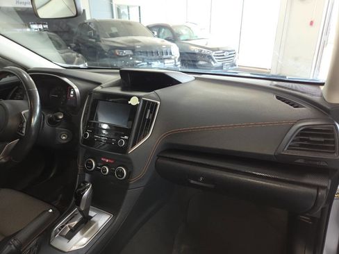 Used 2022 Subaru Crosstrek 2.0i Premium AWD/4WD image 27