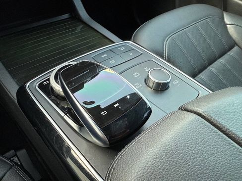 Used 2019 Mercedes-Benz GLS 450 4MATIC w/ Premium 1 Package image 48