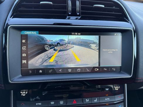 Used 2017 Jaguar XE R-Sport image 38