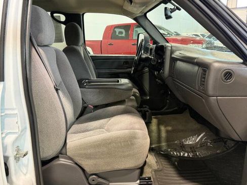 Used 2007 Chevrolet Silverado 3500 LT w/ Heavy-Duty Power Package AWD/4WD image 15