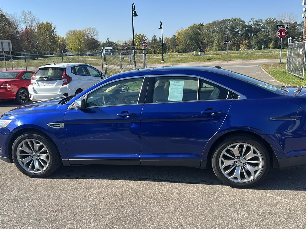 Used 2013 Ford Taurus Limited FWD image 8