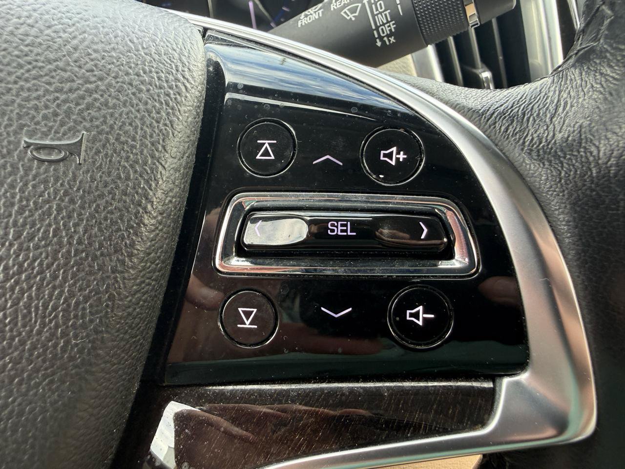 Used 2014 Cadillac SRX Performance w/ Driver Awareness Package FWD image 14