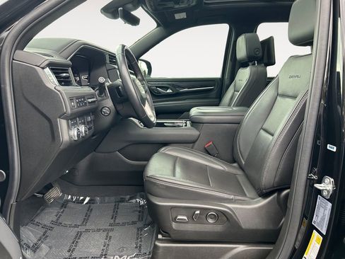 Used 2024 GMC Yukon XL Denali w/ Advanced Technology Package AWD/4WD image 16