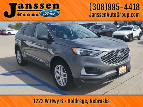 Used 2023 Ford Edge SEL AWD/4WD image 4