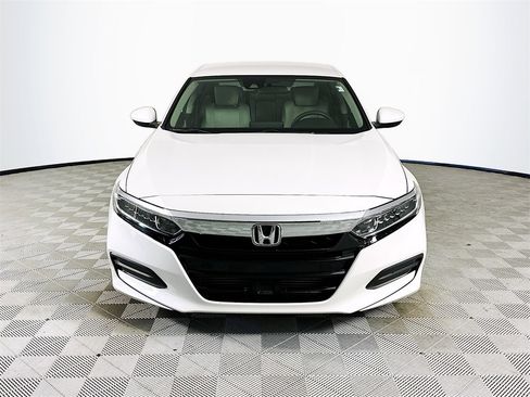 Used 2018 Honda Accord LX image 2