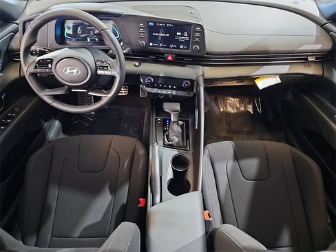 New 2025 Hyundai Elantra Sport image 9