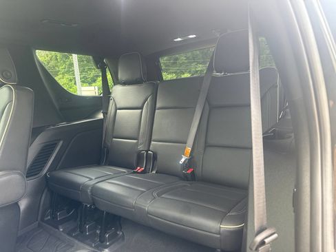 Used 2023 Chevrolet Tahoe Premier AWD/4WD image 17