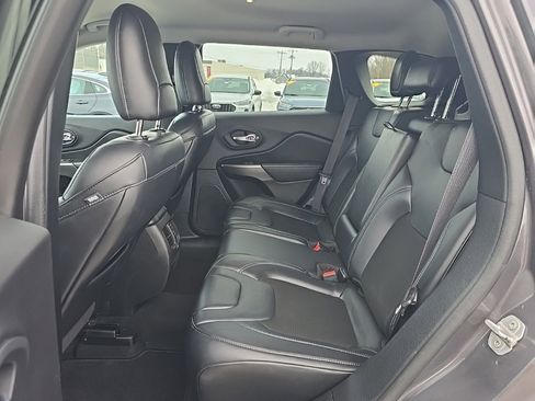 Certified 2020 Jeep Cherokee Latitude Plus image 18