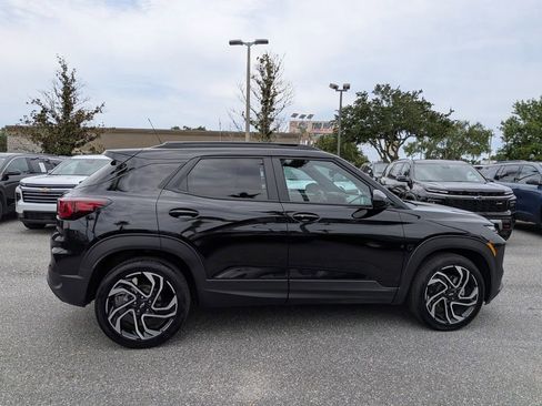 Certified 2026 Chevrolet TrailBlazer RS w/ Convenience Package FWD image 2