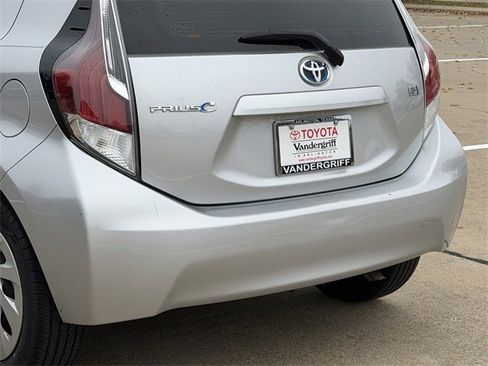 Used 2016 Toyota Prius C Four image 6