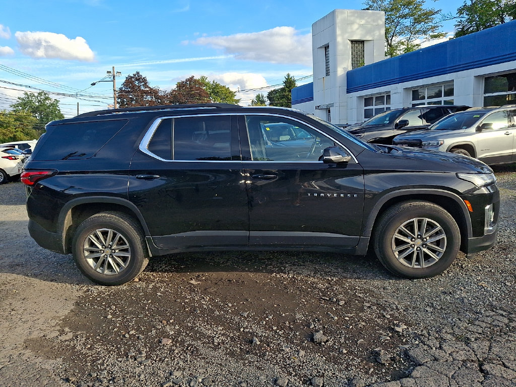 Used 2023 Chevrolet Traverse LT AWD/4WD image 8