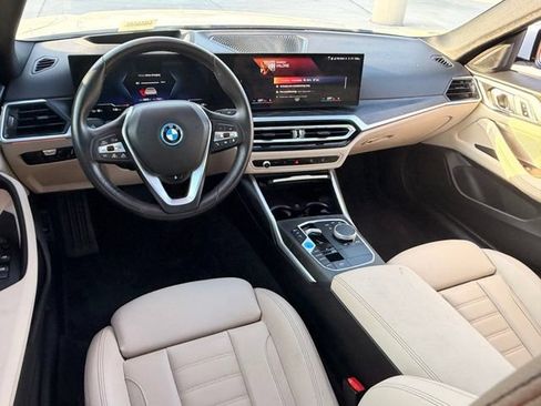 Used 2023 BMW i4 eDrive40 RWD image 10