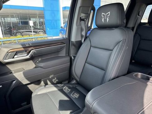 New 2025 Chevrolet Silverado 1500 RST AWD/4WD image 40