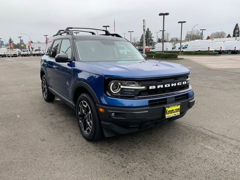 Certified 2023 Ford Bronco Sport Outer Banks w/ Tech Package image 9