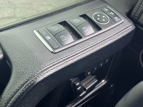 Used 2015 Mercedes-Benz G 63 AMG G 63 AMG Sport Utility 4D image 38