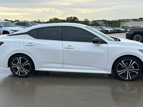 Used 2021 Nissan Sentra SR image 13
