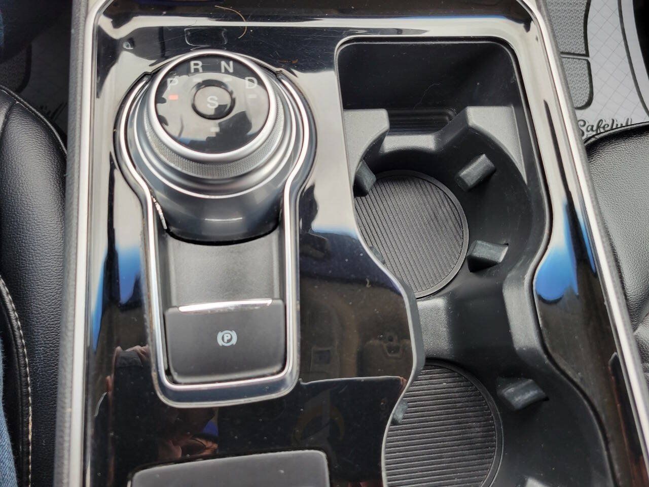 Used 2020 Ford Edge SEL AWD/4WD image 24