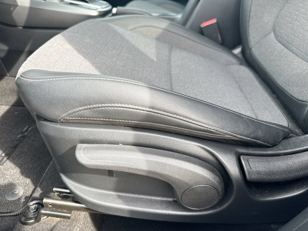 Used 2021 Kia Seltos S FWD image 22