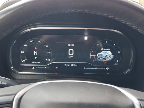 Used 2022 GMC Yukon SLT w/ SLT Luxury Package image 16