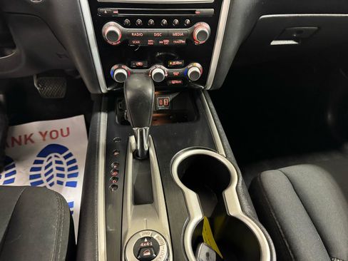 Used 2019 Nissan Pathfinder SV image 23