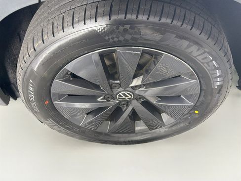 Used 2022 Volkswagen Taos S AWD/4WD image 11