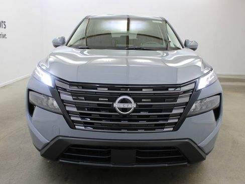 New 2026 Nissan Rogue SV image 7