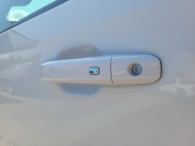 Used 2025 Chevrolet Silverado 1500 LT RWD image 9