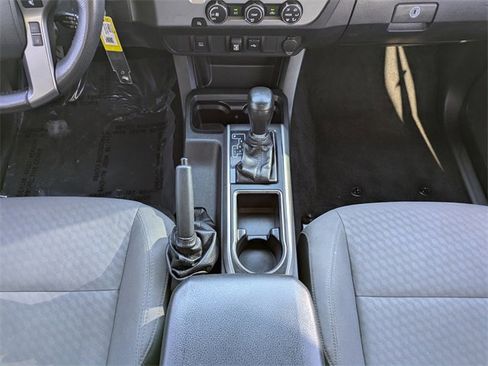 Used 2020 Toyota Tacoma SR5 image 18