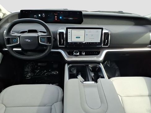 New 2026 Ford Expedition Max Platinum AWD/4WD image 7