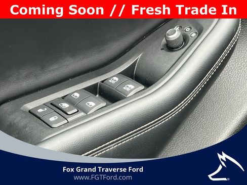 Used 2023 Jeep Grand Cherokee Limited AWD/4WD image 13